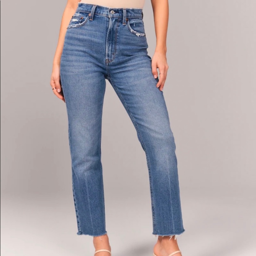 Abercrombie Curve Love Straight Ankle Jeans